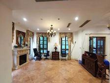 大虹桥丨会展旁 3米实体围墙私密性高,带电梯。花园1500