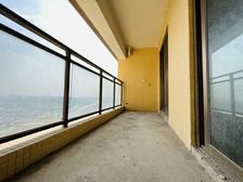 汇龙湾172平五房 高层 欣赏东莞美丽的夜景 可以看日落晚霞