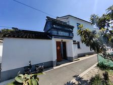 东山宾馆西南,独门独院自建房,190平,148万