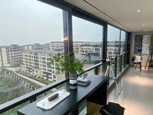 礼嘉制高点 L形阳台 270度观江大平层