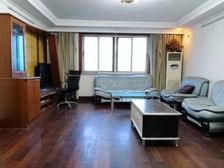 我要控制我自己,不让好房错过眼线,眼睁睁的看着它,确无心出价