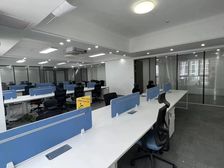 南村万博万达广场不收中介费直租多套特}价可选条款好谈新装修