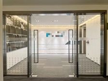 雅居乐中心 豪华装修 正对电梯口 业主直租 拎包办公 8个间