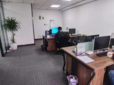 珠江路地铁口 新世界中心 户型方正 全套家具 随时看多套