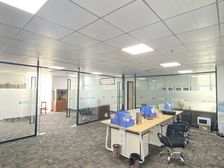 市中心地段 交通便利 精装 隔断 价格实惠 采光好 随时可看