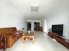 保利高尔夫郡 126平3居 南北向简装修 送车位 着急出售