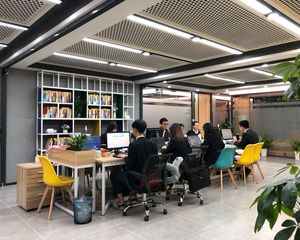 白石桥南主语国际526平高层朝东南单价2.5万税少