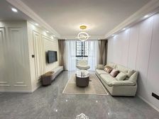 送产权车位 精装修南北通3房 满五唯one税少 看中可谈