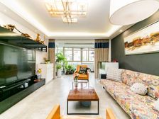 新上顶楼复式,精装四房赠送阁楼,小区中心位置安静,满五税费低