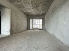 43.8万急售东汇城南北通透三房,生活配套齐全。