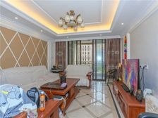 总监,接受半年首付,南北直通,带固定车位,满五税少,诚售