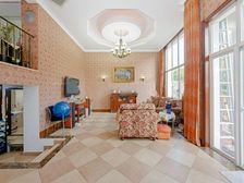 别墅200平花园,4.5米挑空厅,保养佳全屋落地窗,接受置换