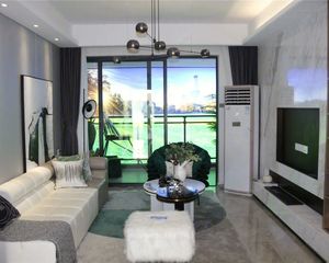 公寓住宅 3室2厅2卫 101m 朝南 约104万