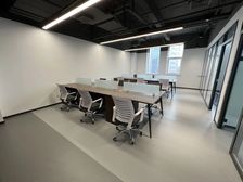 总部基地100平办公室出租 精装修带家具 交通便利 配套齐全