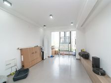 DT六号边上丨一手动迁房无增值税丨精装修全送丨08年房龄丨