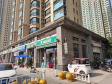 十字路口把角位置4个门头可分割成4户出租公寓楼下出门地铁