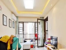 万科金色梦想二房中高 东南向精装修 送物业 可谈价 送家电