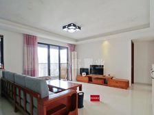 万科东荟城 4居 南向 中层 急售 包税费 送车位 可议价