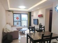 黄埔萝岗万科金色梦想 房子保养好 精装 中高楼层包家私急售