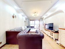 旭辉·美澜城:不靠高架,2/7号地铁口.精装三室二厅二卫.!