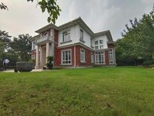 上新!花园1000平,临天然大河,精装修带地下室,全套房设计