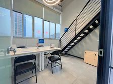 哇塞!体育西地铁上盖,真复式办公,付平民价格,土豪般的享受!