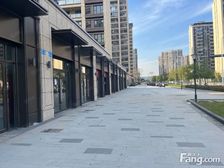 新吴区人流聚集地,纯一楼大面宽现铺,带稳定租约