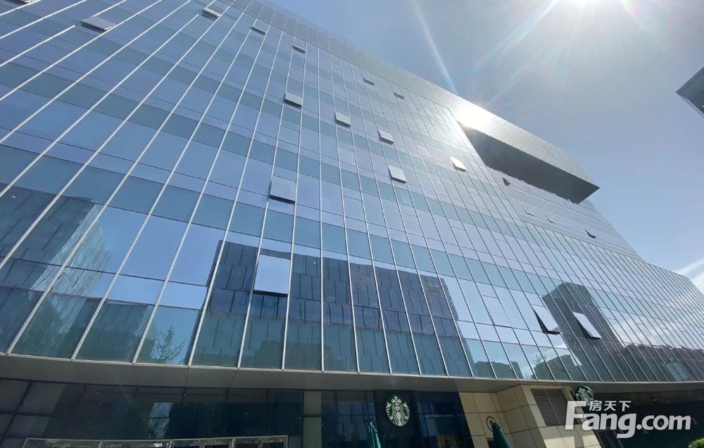 汉威国际广场特价房源免租期特长可容纳40人工位区