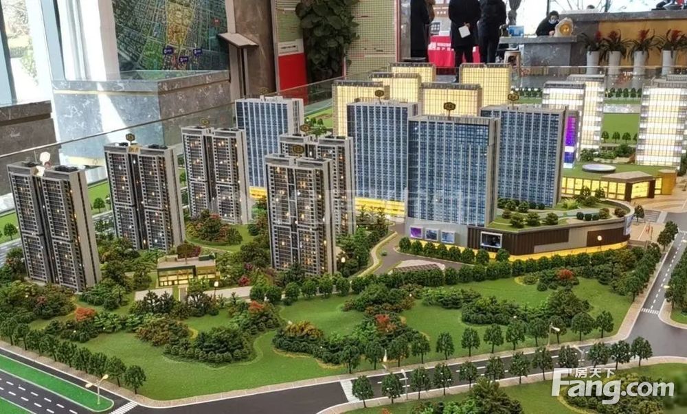 汇泉东悦城白沙主城双地铁门口