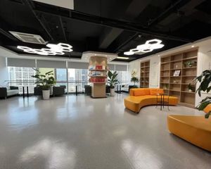 金融城孵化园地铁口 带80多的租约 产权干净随时交易 整层出