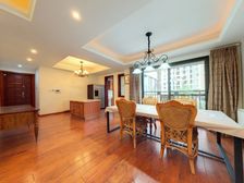 中海金沙府 4室2厅 通透户型,采光好,有装修有家具家电