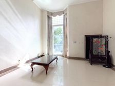 一栋洋房 联排别墅!客厅挑空设计