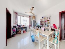 莲香新村·南区:边户全明3楼大2室2厅.奥体大润发旁.有独库