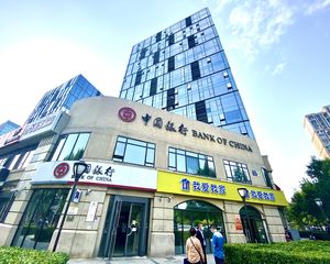 房山良乡丶年90万丶双租户丶车位丶路口大把角丶个人能买