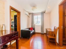 汇师中成校园! 专车 接送 随时看房