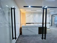 湖东中心苏州中心,无中介费价格免租期可谈,地铁拎包入住