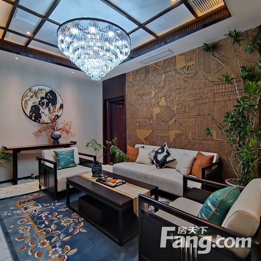  �������𱦽ֶ��Ķ���¡���� �Ӵ�����KTV�г�λ �ĺ�Ժ���� 