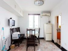 新出笋盘 一梯两户 满五 自带车位 看房随时 价格好谈