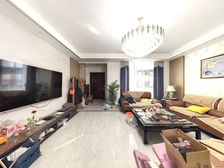 中航樾公馆 5室2厅3卫 精装 780万元