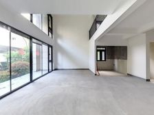 龙湖开发商下叠,带花园,毛坯交付,位置好,采光好。