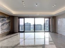 中海京叁號院 3室2厅 豪华装修 小区南侧位置好 诚心卖