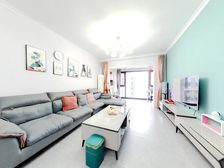 龙湖西宸天街旁,人居花照云庭,精装套三,无税诚心卖