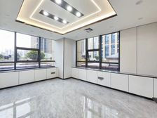 万坤图,全新装修,整层面积可选,地铁口,24H空调