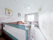 满五,南北通透,楼层适中,交通便利