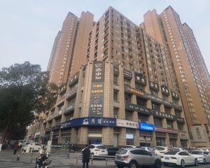 南三环整层旺铺,转角米开间,送一楼两个门厅,电梯