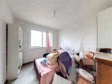 此房一手动迁,没有居住过干净清爽可根据您的喜好装修