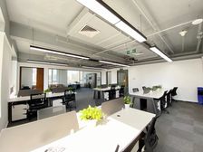 国贸商圈 北京财富中心 精装带家具 正对电梯 视野开阔