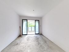 花海湾 3室2厅1卫 其他 66万元 115.33平米