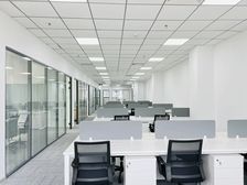 北五环鼎成时代广场精装560平带家具空调周一到周日早九晚九