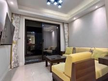 漕河泾商圈,紧靠嘉松中路地铁,精装修中间楼层,房东诚意出售